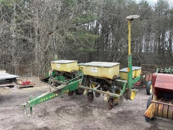 Main image John Deere 7000